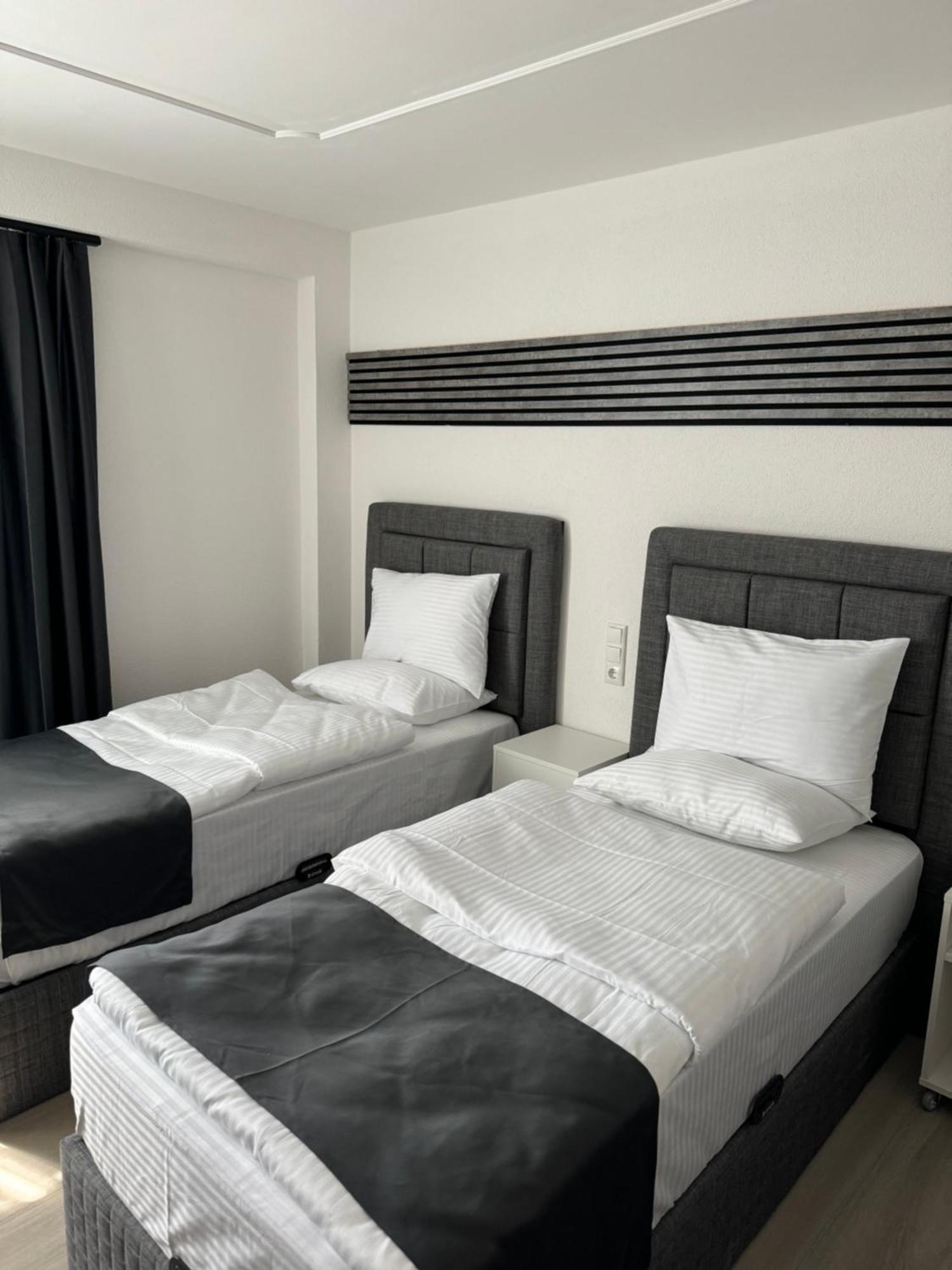 Dido Diamond Hotel Dietzenbach Exterior foto